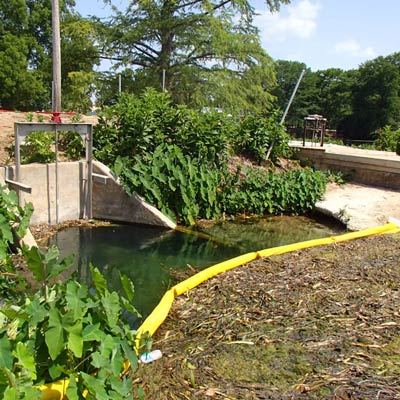 Calm Water Boom Barrier