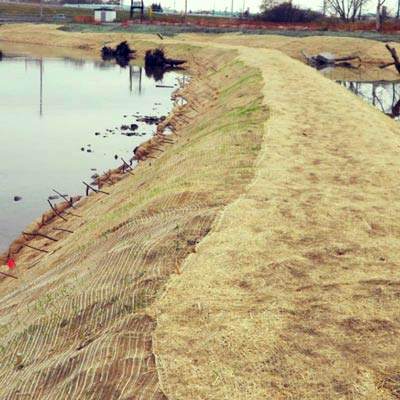 straw erosion mats